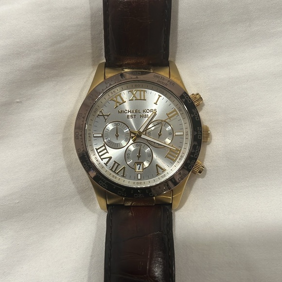 Men’s Michael Kors Watch Used. - Picture 2 of 5